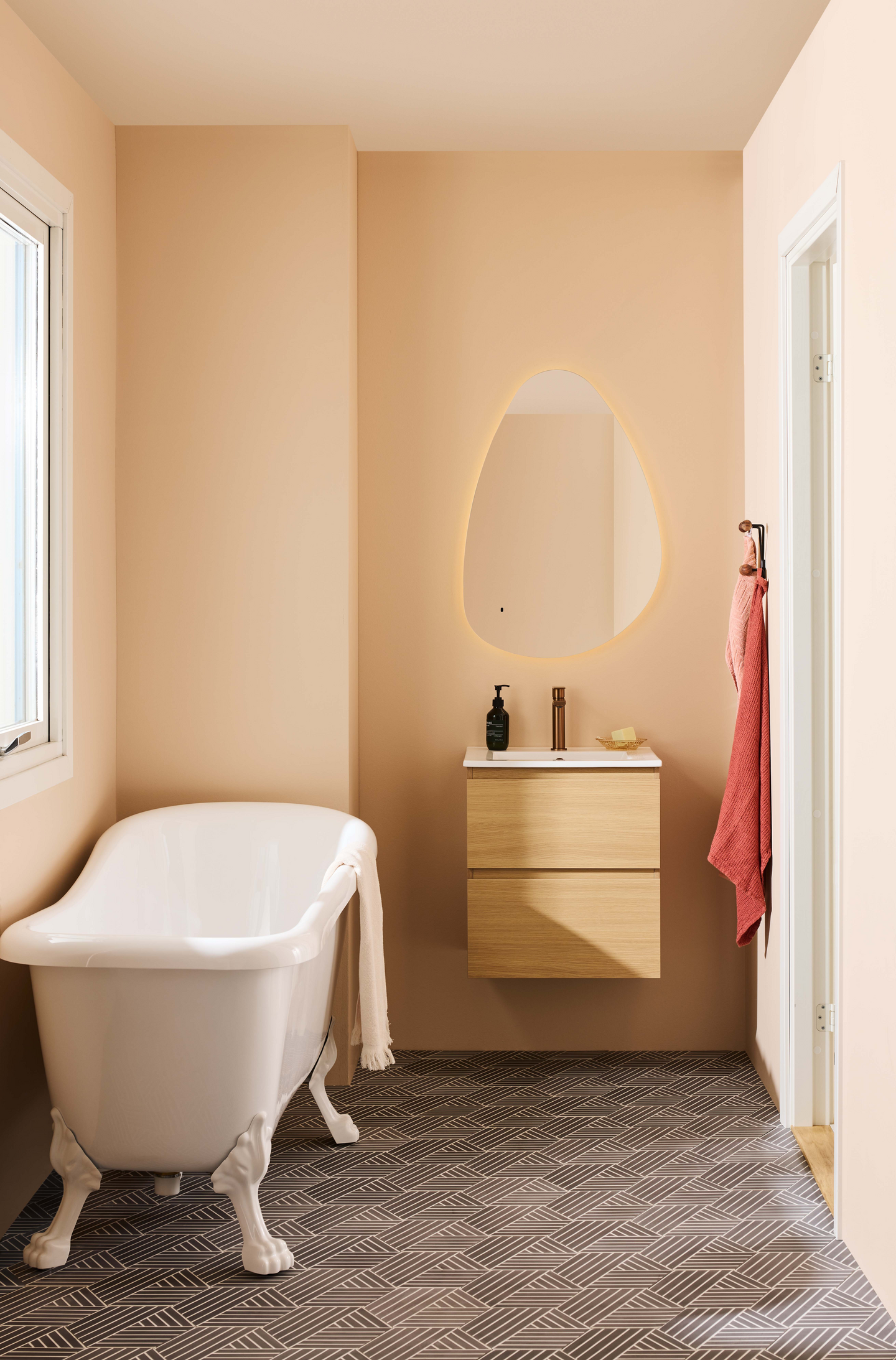 TVÄTTSTÄLLSSKÅP NORO VEGA 500 LJUS EK MED TVÄTTSTÄLL