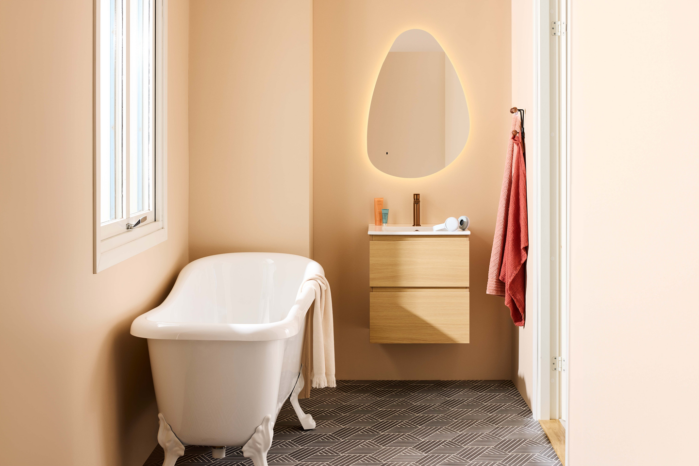 TVÄTTSTÄLLSSKÅP NORO VEGA 500 LJUS EK MED TVÄTTSTÄLL