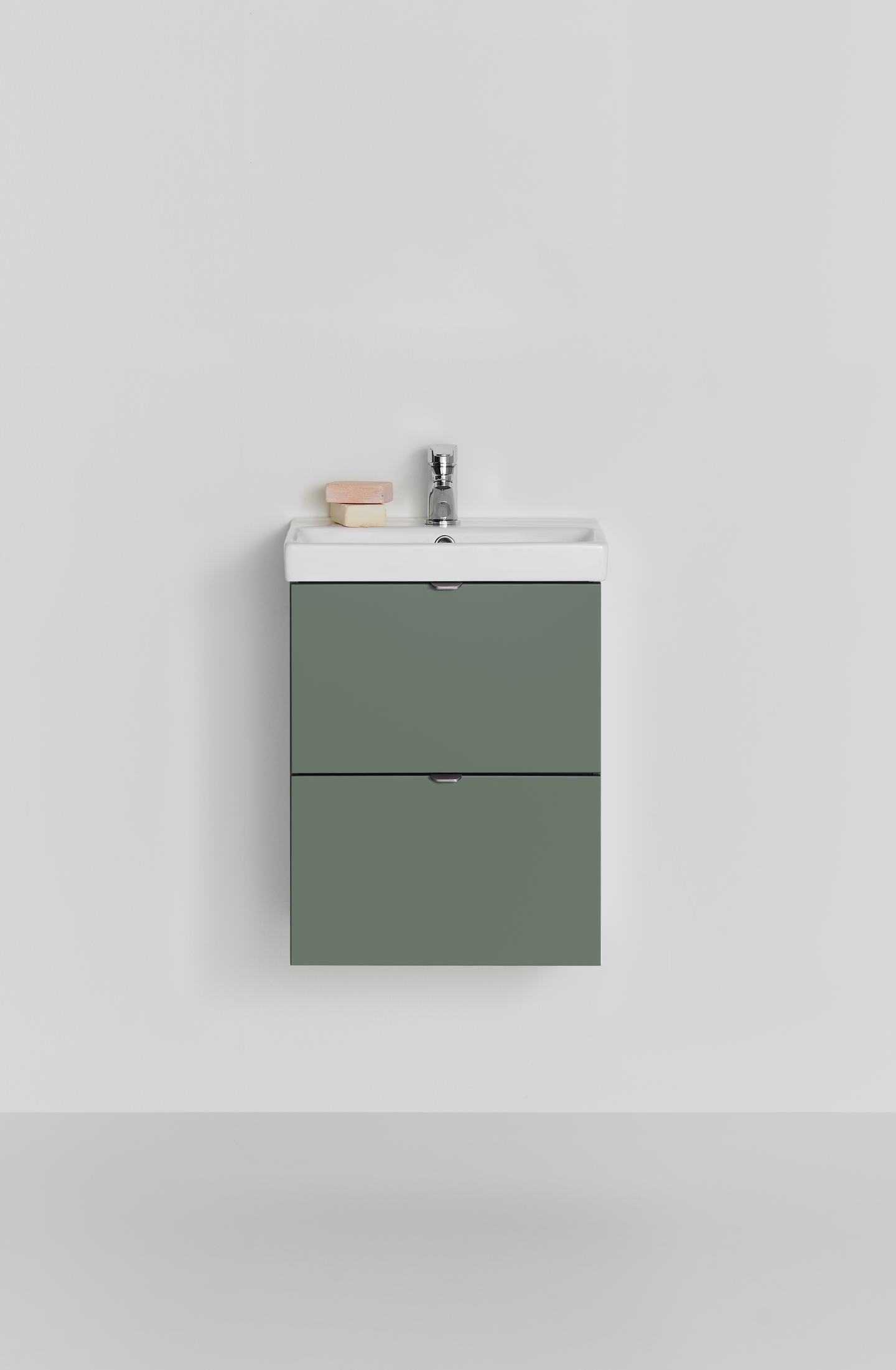 KOMMOD HAFA NEAT LÅDOR GRÖN 420