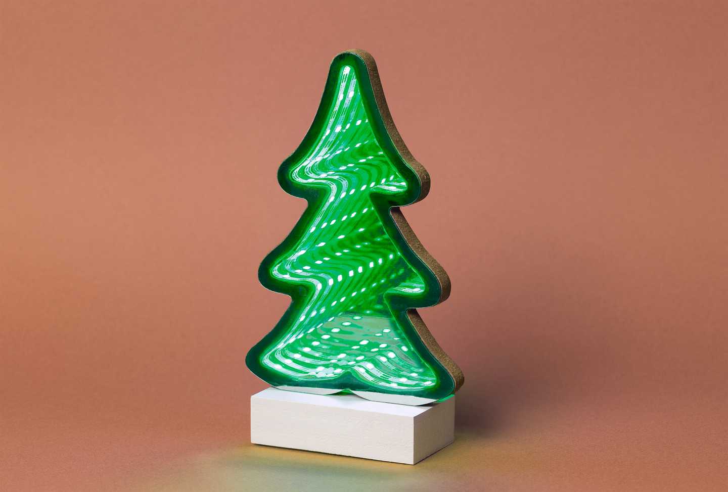 Kuusi Airam Tuiske 10x4,2x17 cm