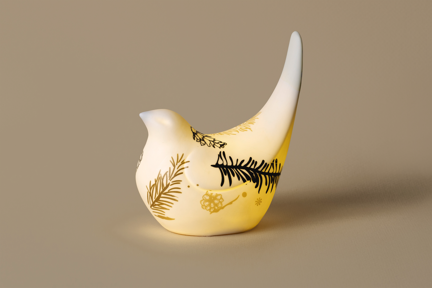 Keramiikka lintu Airam Tilda