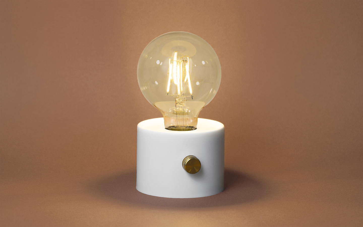 Pöytävalaisin Airam Hygge valkoinen