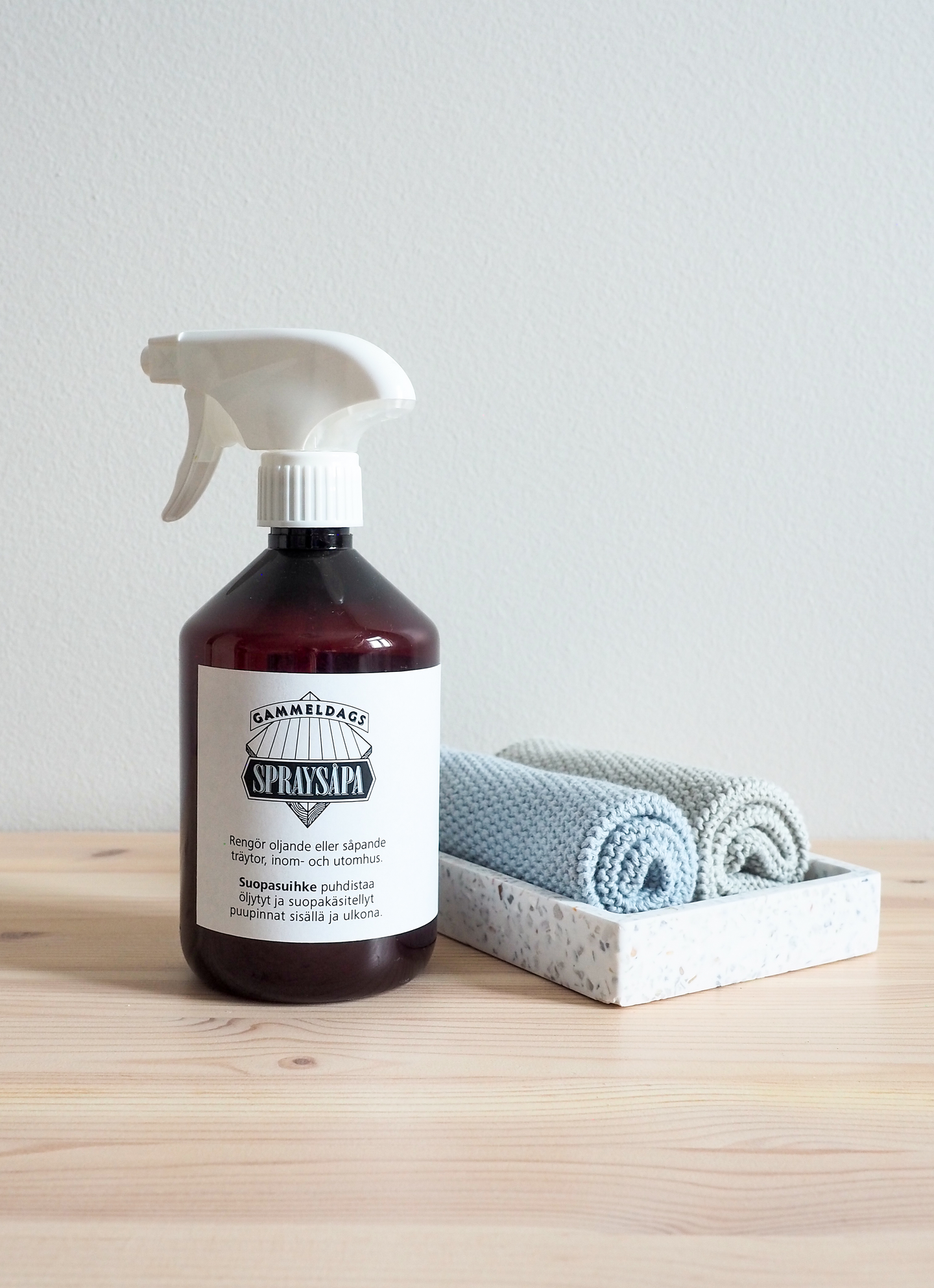 SPRAYSÅPA GAMMELDAGS OFÄRGAD, 0,5L