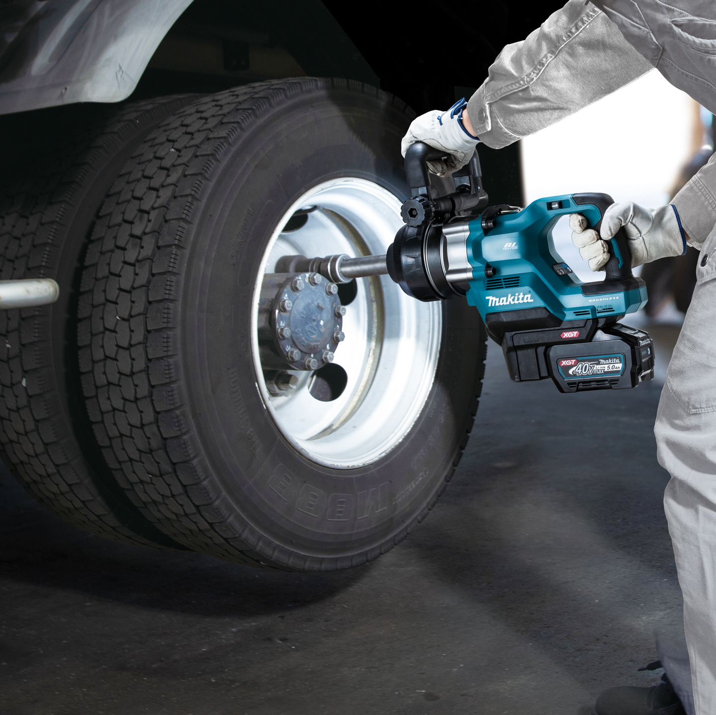 Iskevä akkumutterinväännin Makita TW010GZ 40V XGT runko