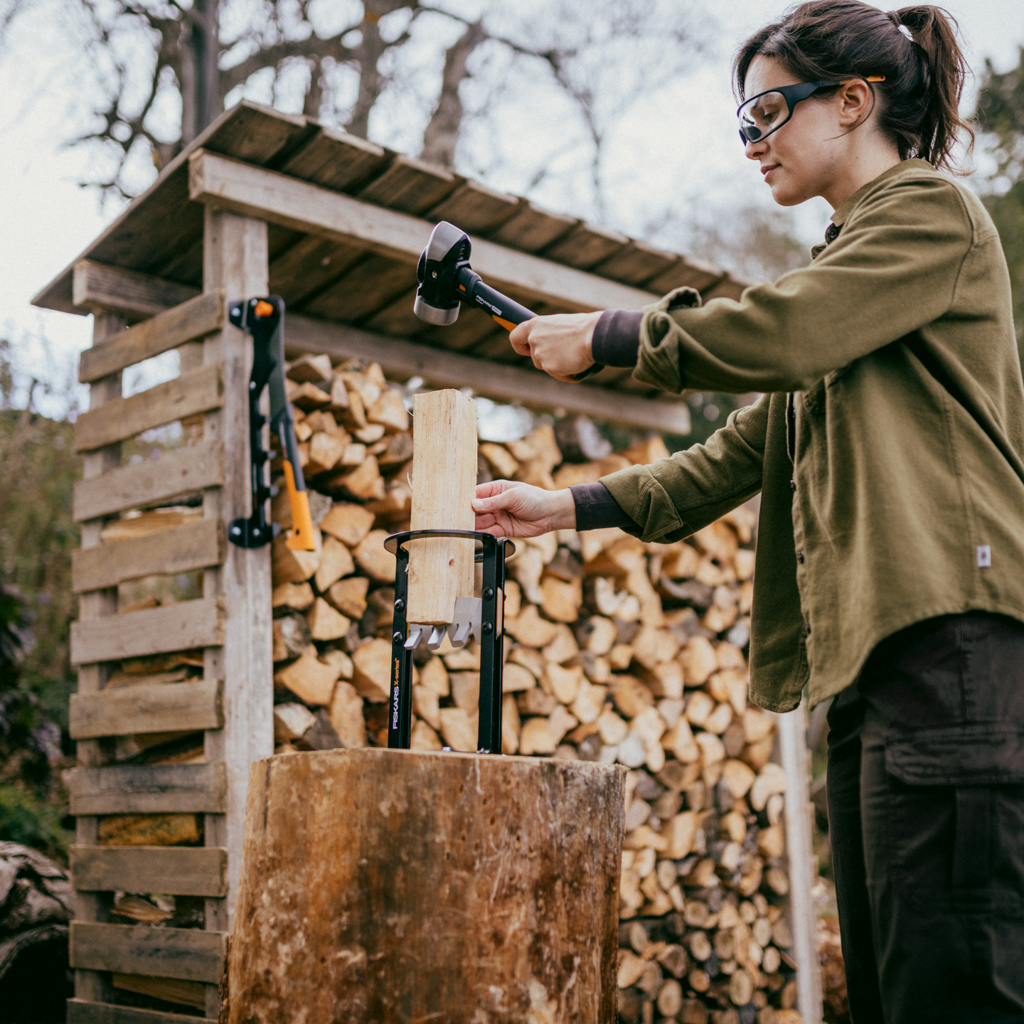 Sytykkeenhalkaisija Fiskars X-Series S ulkokäyttöön