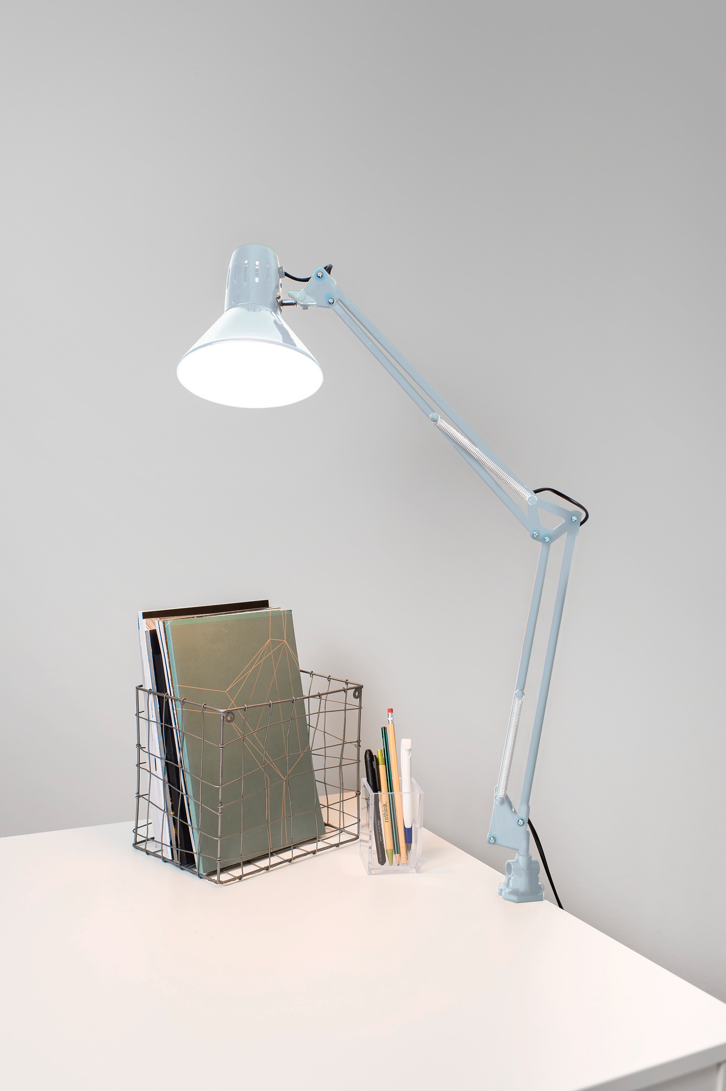 Pöytävalaisin Airam Venla E27 vaal.sininen