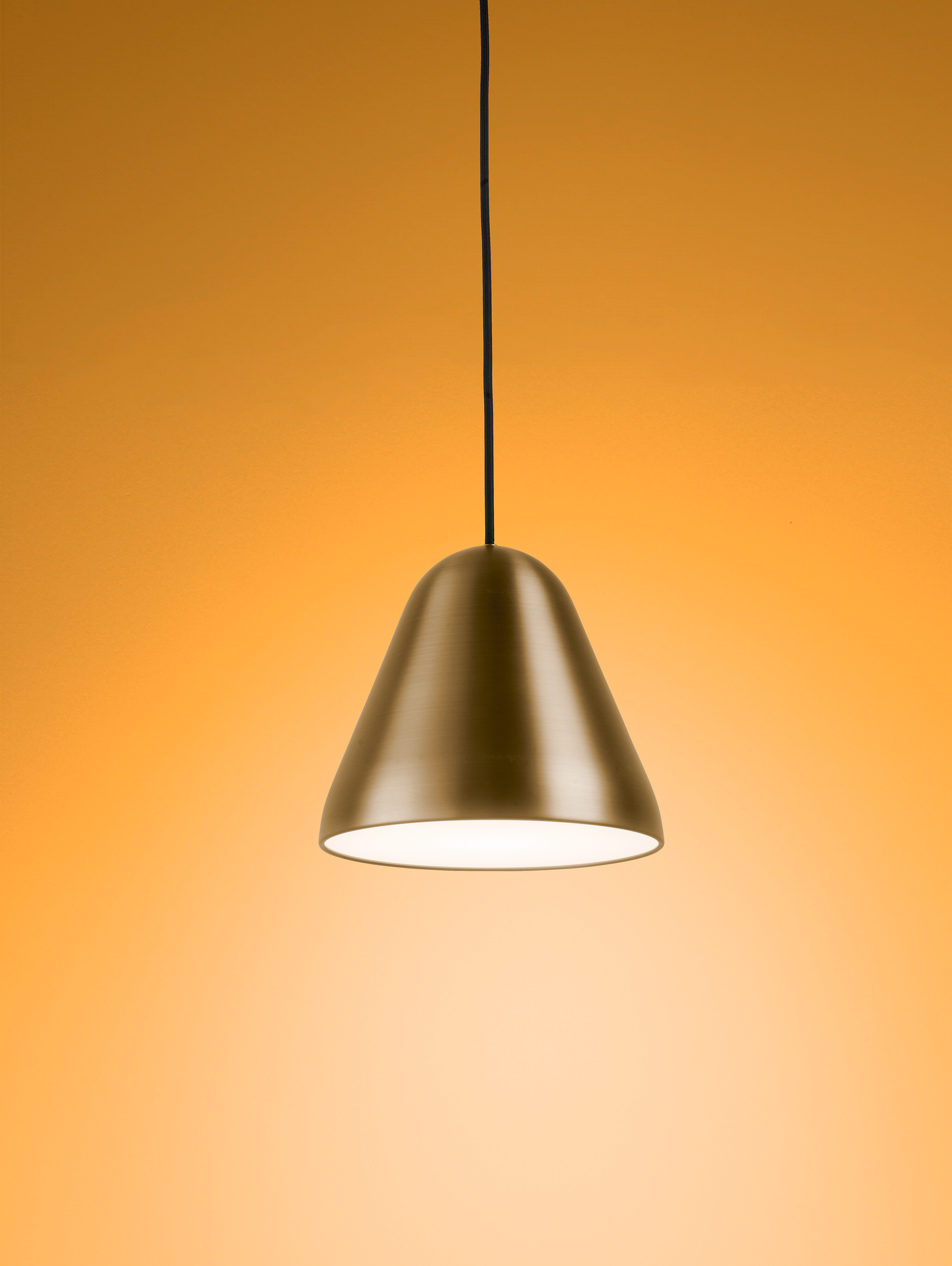 Riippuvalaisin Airam Enna 220 E27 messinki