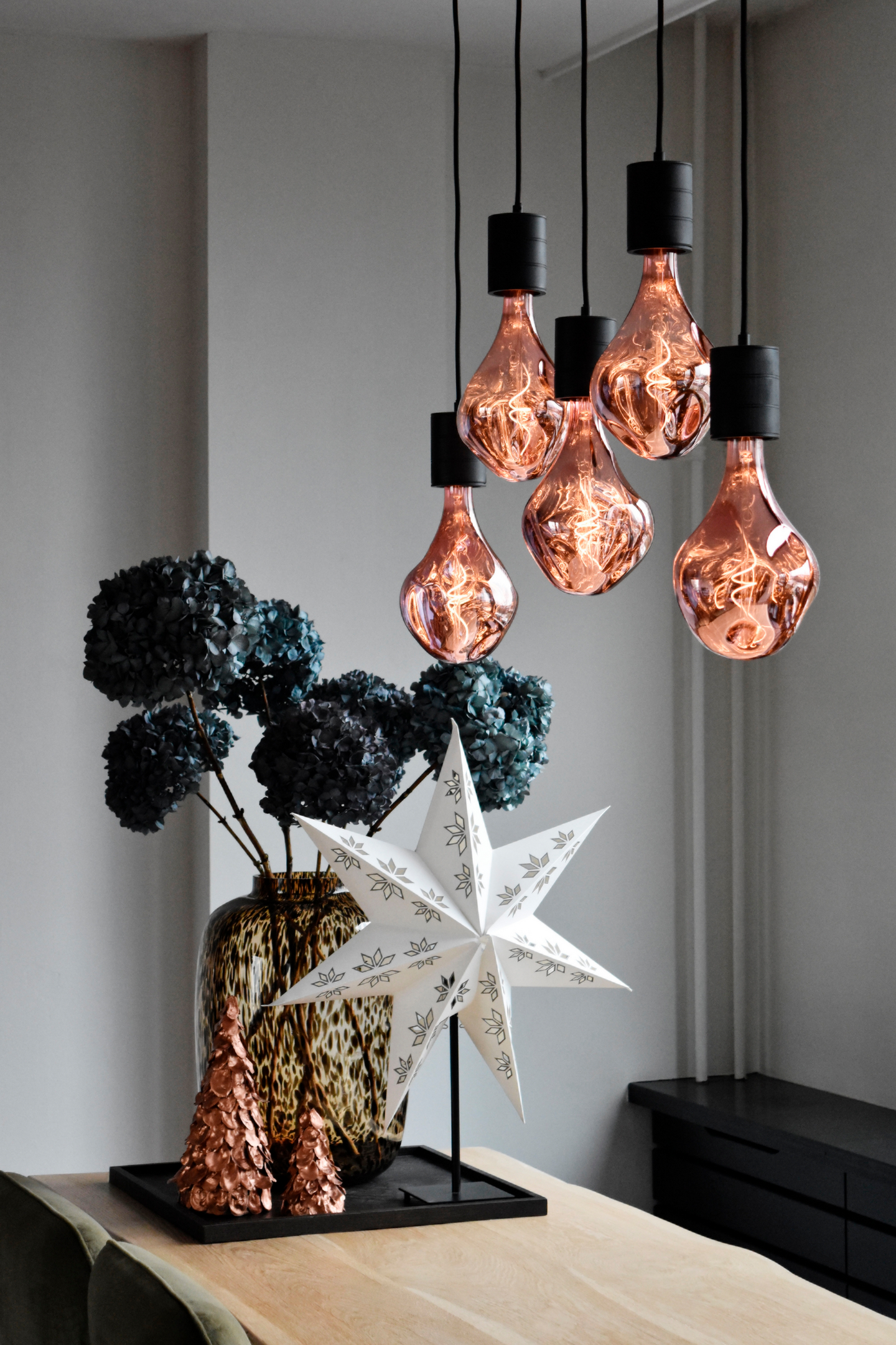 Led-lamppu Calex Evo Roosa XXL 6W E27 80lm 1800K himmennettävä