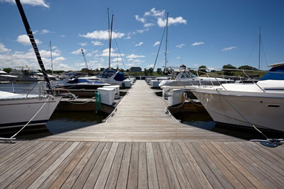 Terrassebord Med Spor 22x142 Radiata Kebony Glatt