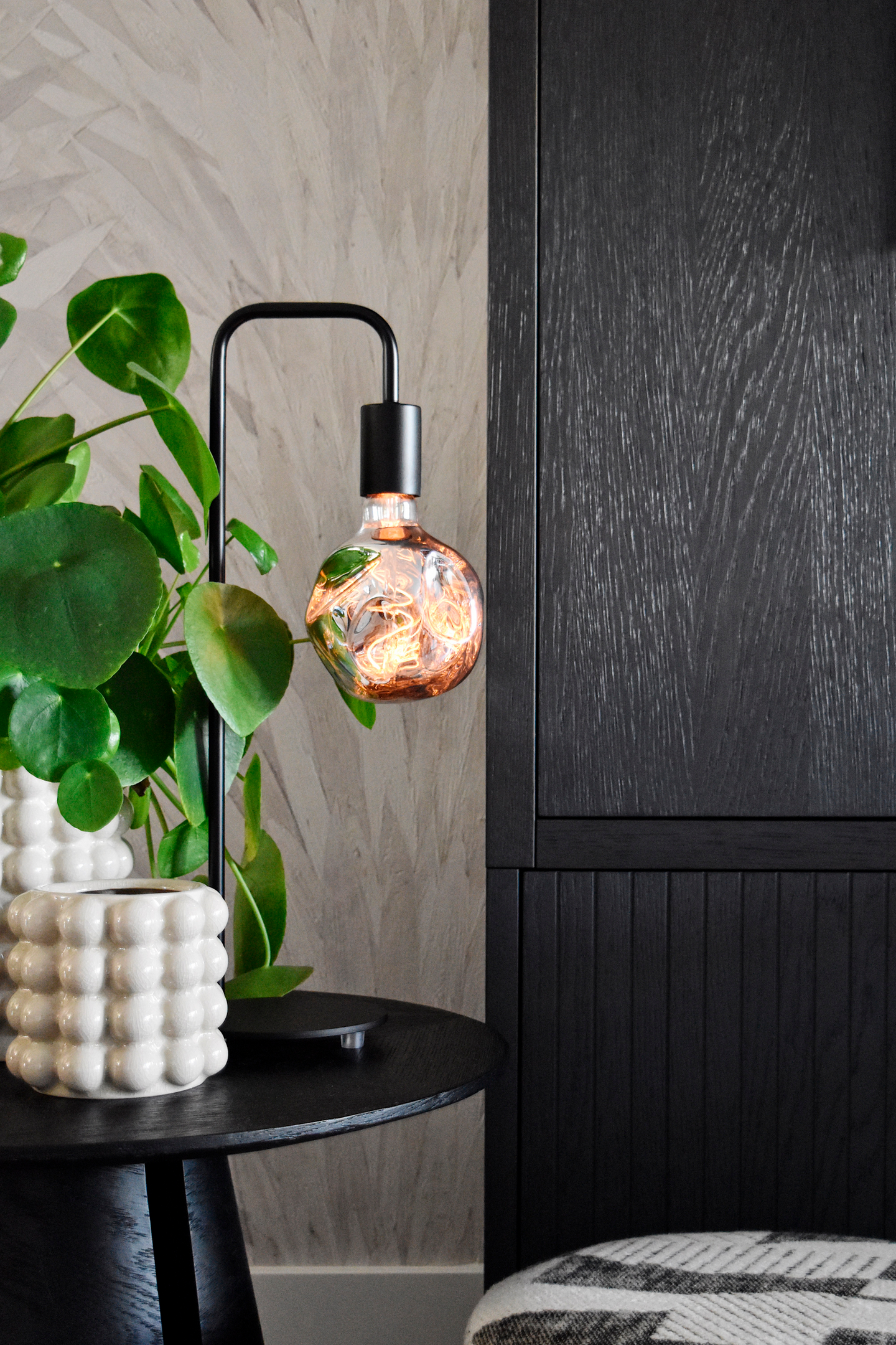 Led-lamppu Calex G125 Neo Hopea Flex 4W E27 75lm 1800K himmennettävä