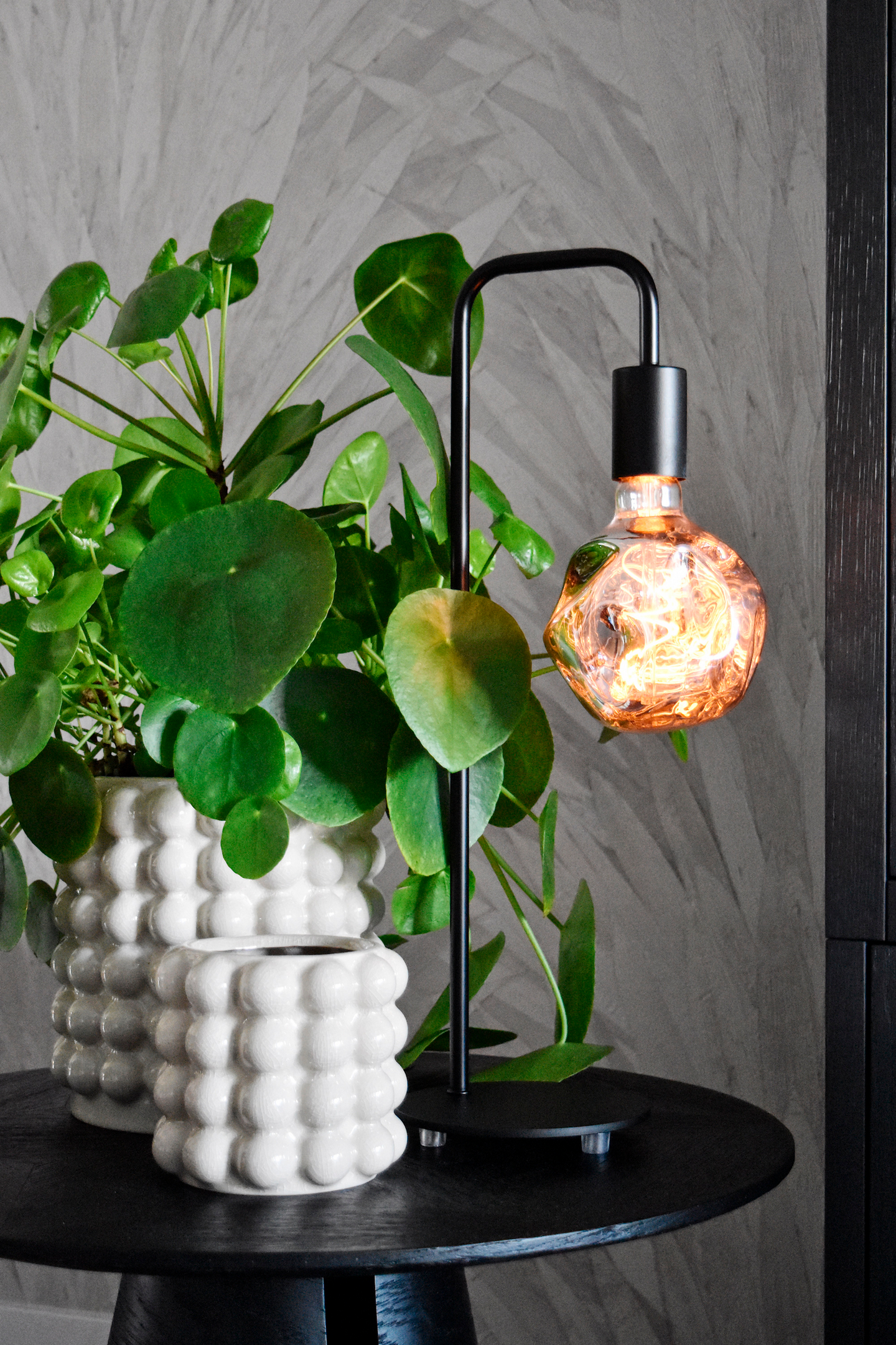 Led-lamppu Calex G125 Neo Hopea Flex 4W E27 75lm 1800K himmennettävä