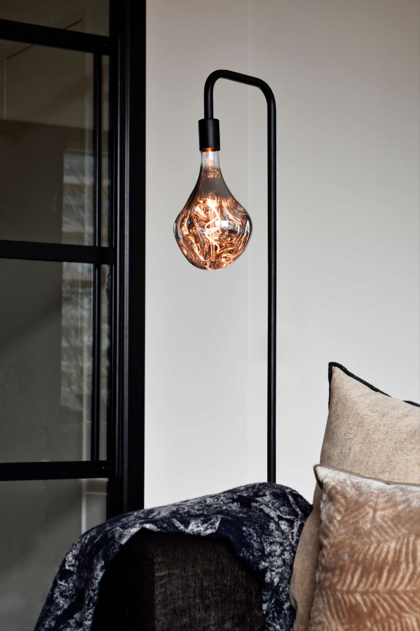 Led-lamppu Calex Evo Hopea XXL 6W E27 160lm 1800K himmennettävä