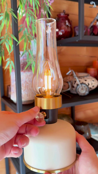 Pöytävalaisin Calex Lavinio IP54 ladattava hiekanvärinen