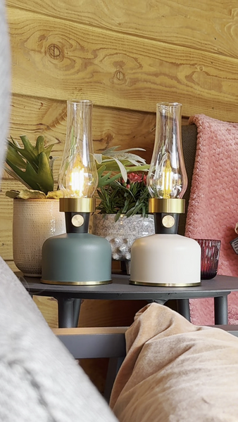 Pöytävalaisin Calex Lavinio IP54 ladattava hiekanvärinen