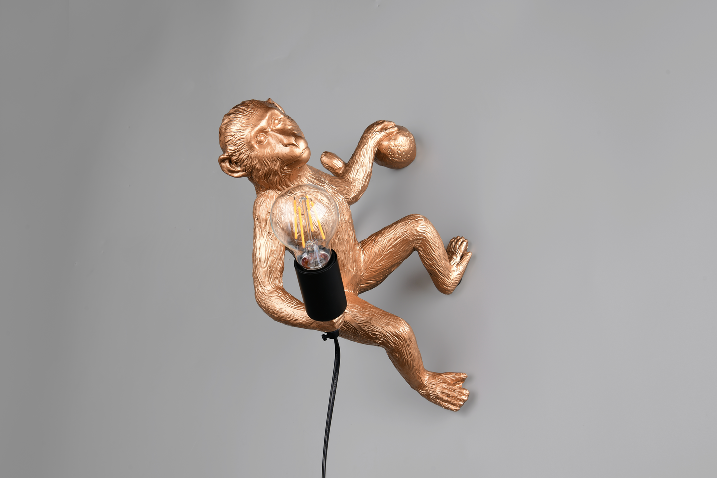 Seinävalaisin TRIO Louy E27 kulta