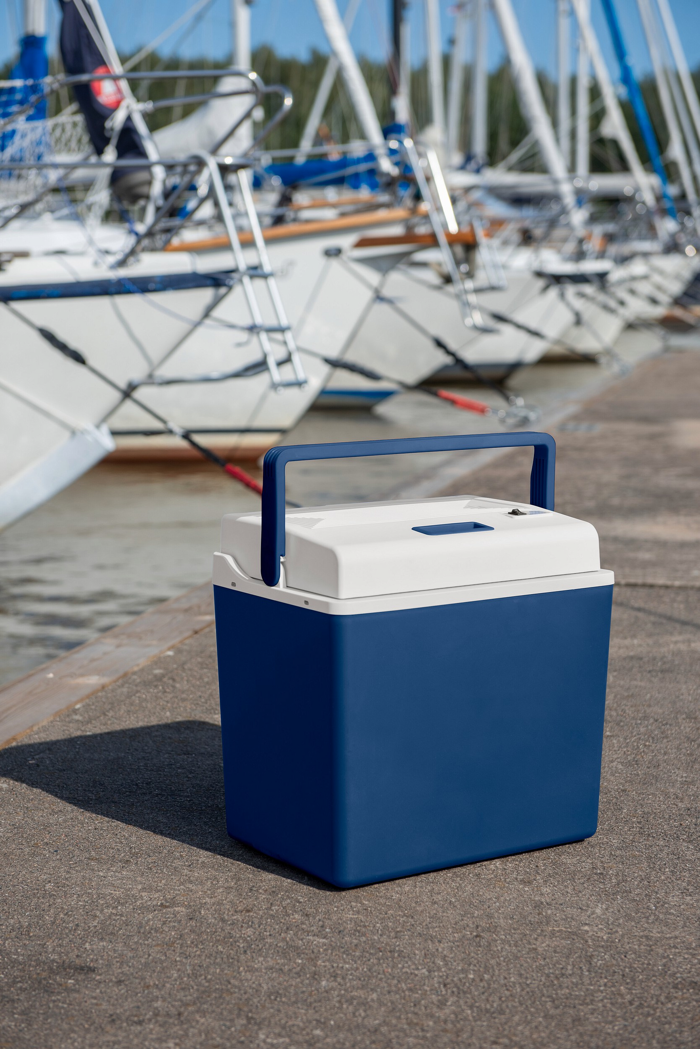 KYLMÄLAUKKU AIRAM CHILLER 29L 12V/230V