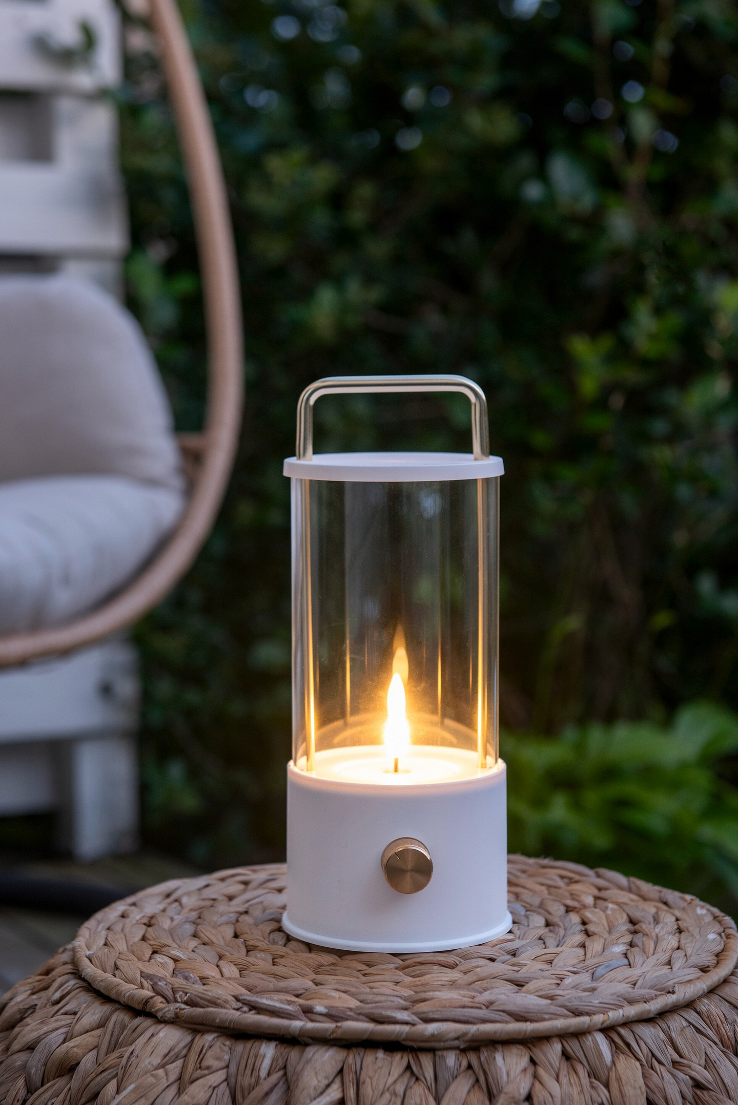 Lasilyhty Airam Ulvik valkoinen