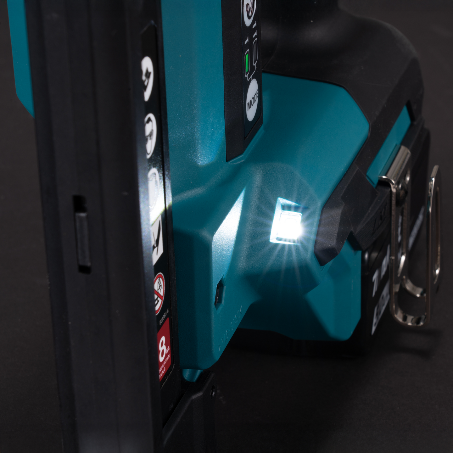 Hakasnaulain Makita DST630ZJ LXT 18V runkoversio