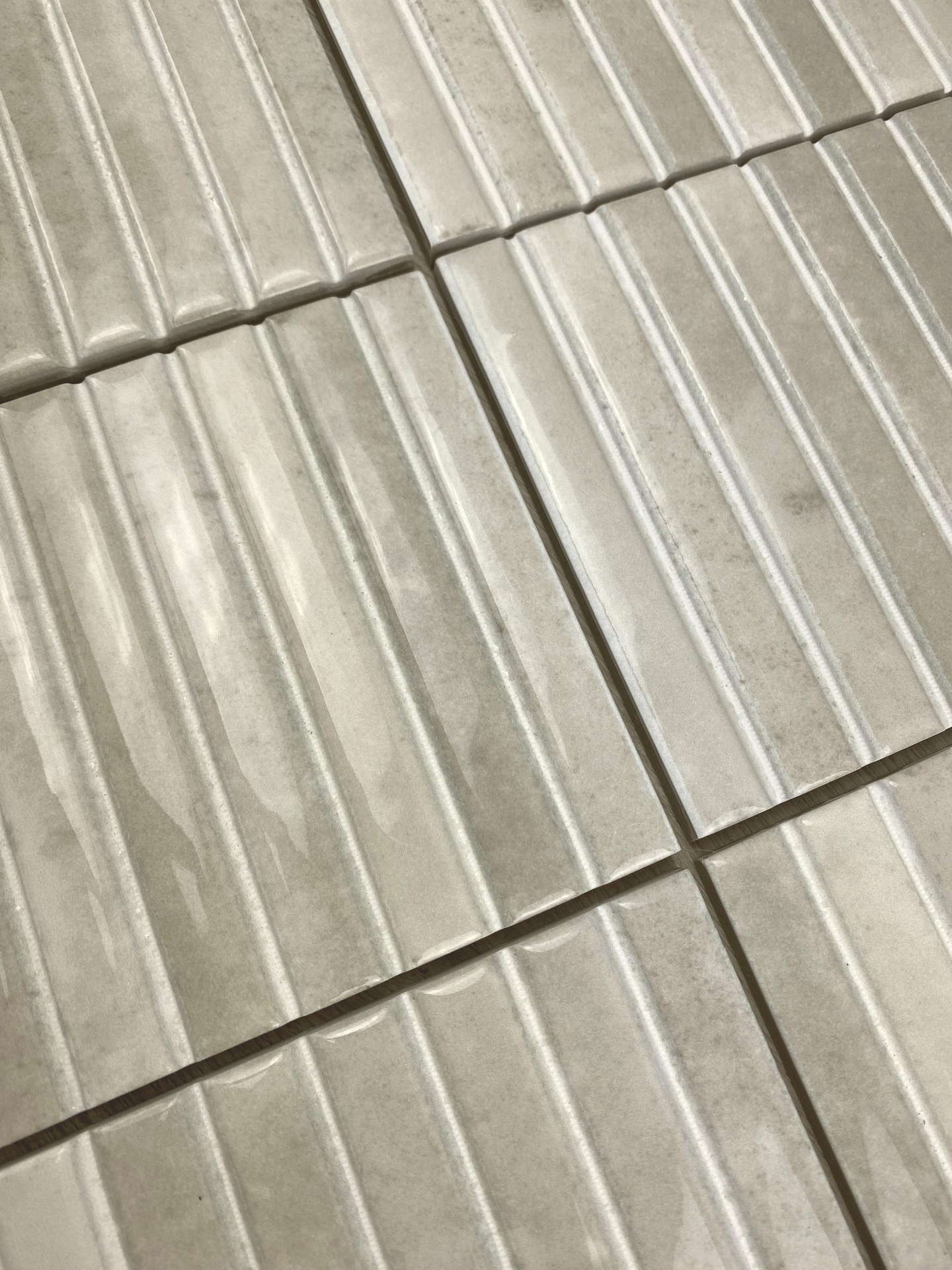 Seinälaatta Kit-Kat 11,5x23,1 Ivory Glossy 0,64m²