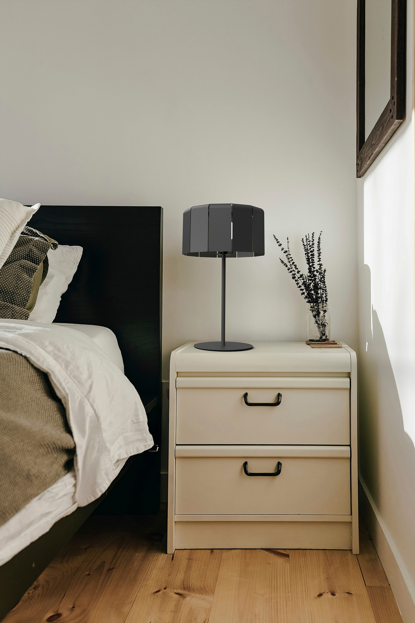 Pöytävalaisin Airam Karisto E27 tummanharmaa helmiäinen