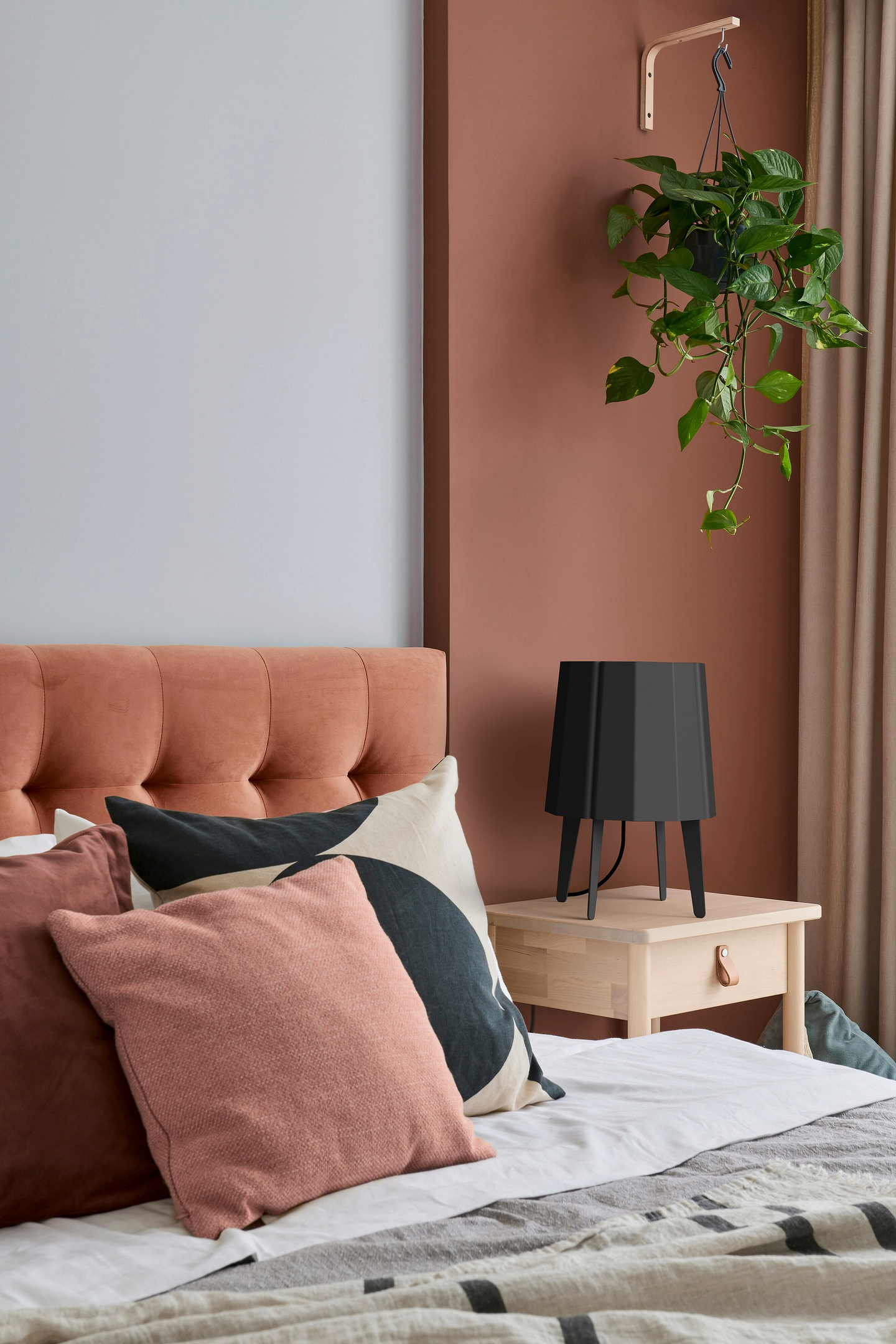 Pöytävalaisin Airam Laune E27 tummanharmaa helmiäinen