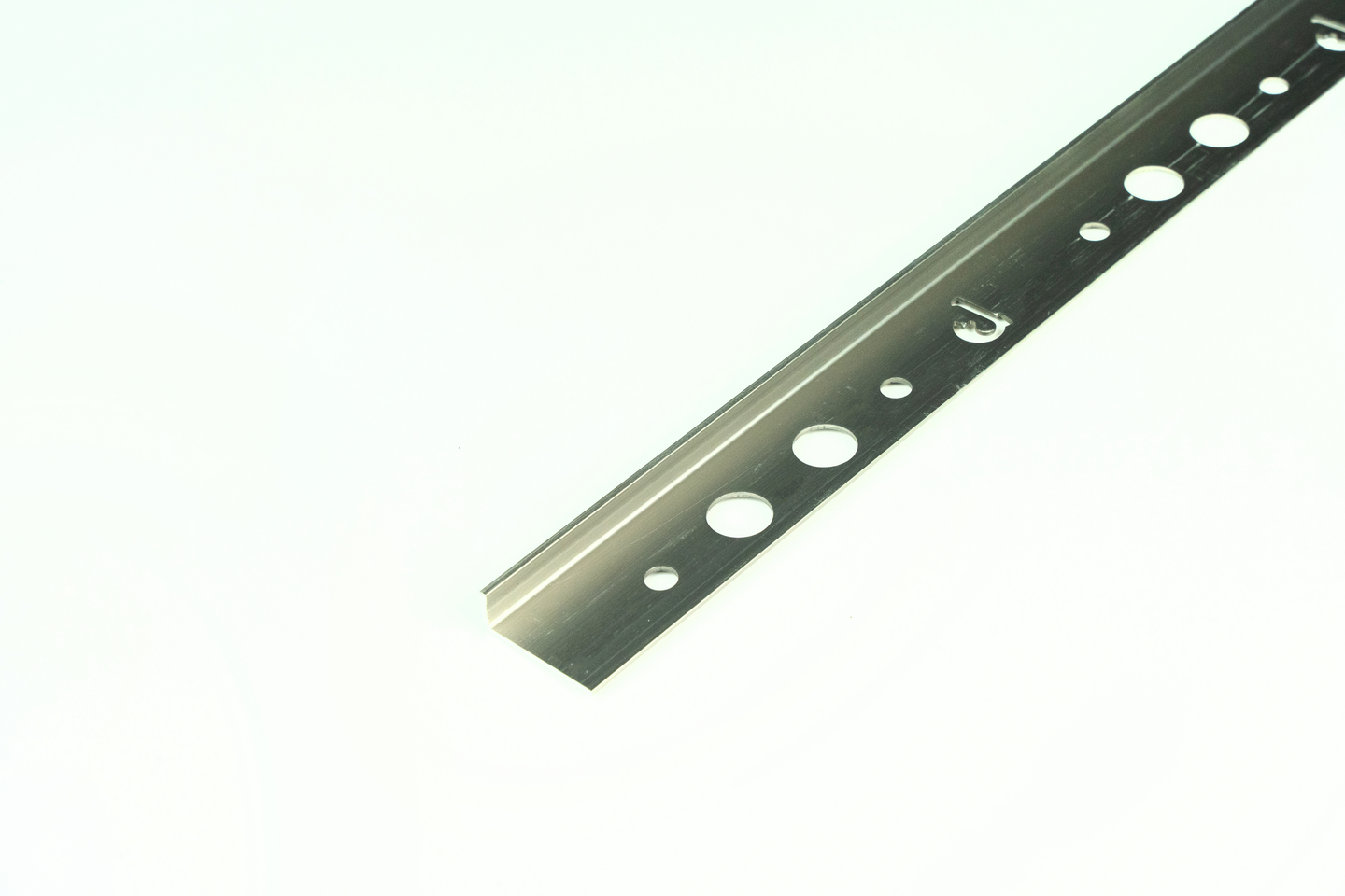 Laattapäätelista 8mm Nordic Graphite 2500mm