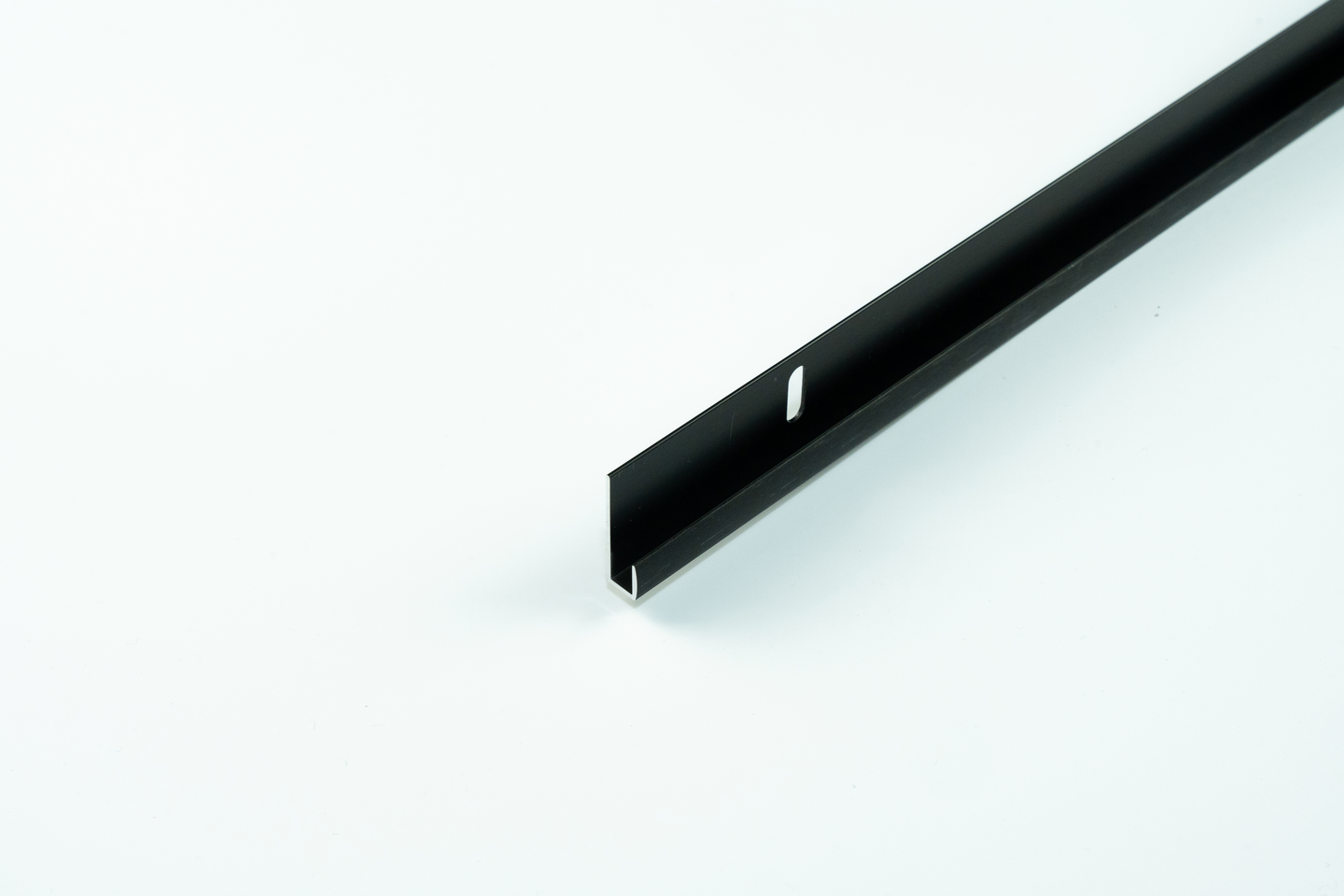 Peililista 4mm Carbon Black 3000mm