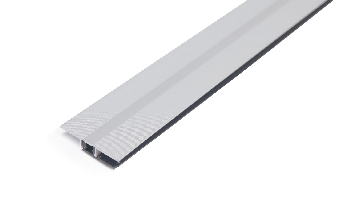 Saumalista 46mm hopea-anodisoitu 7-18mm rihlattu 1000mm