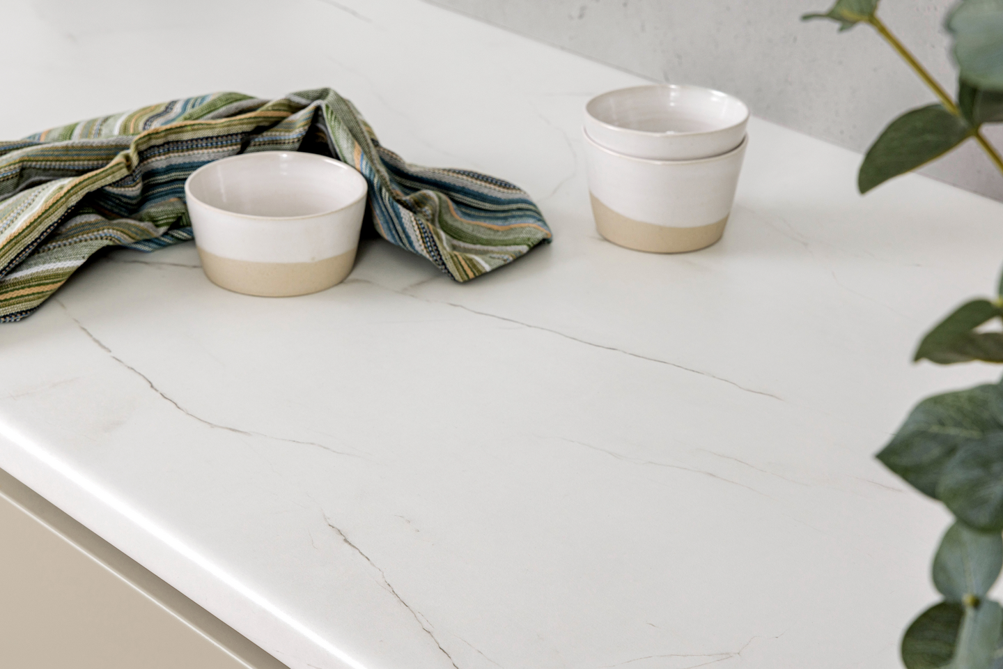 BÄNKSKIVA BO ANDREN PAROS MARBLE, 28X610X3000 LAMINAT 4 909-EM