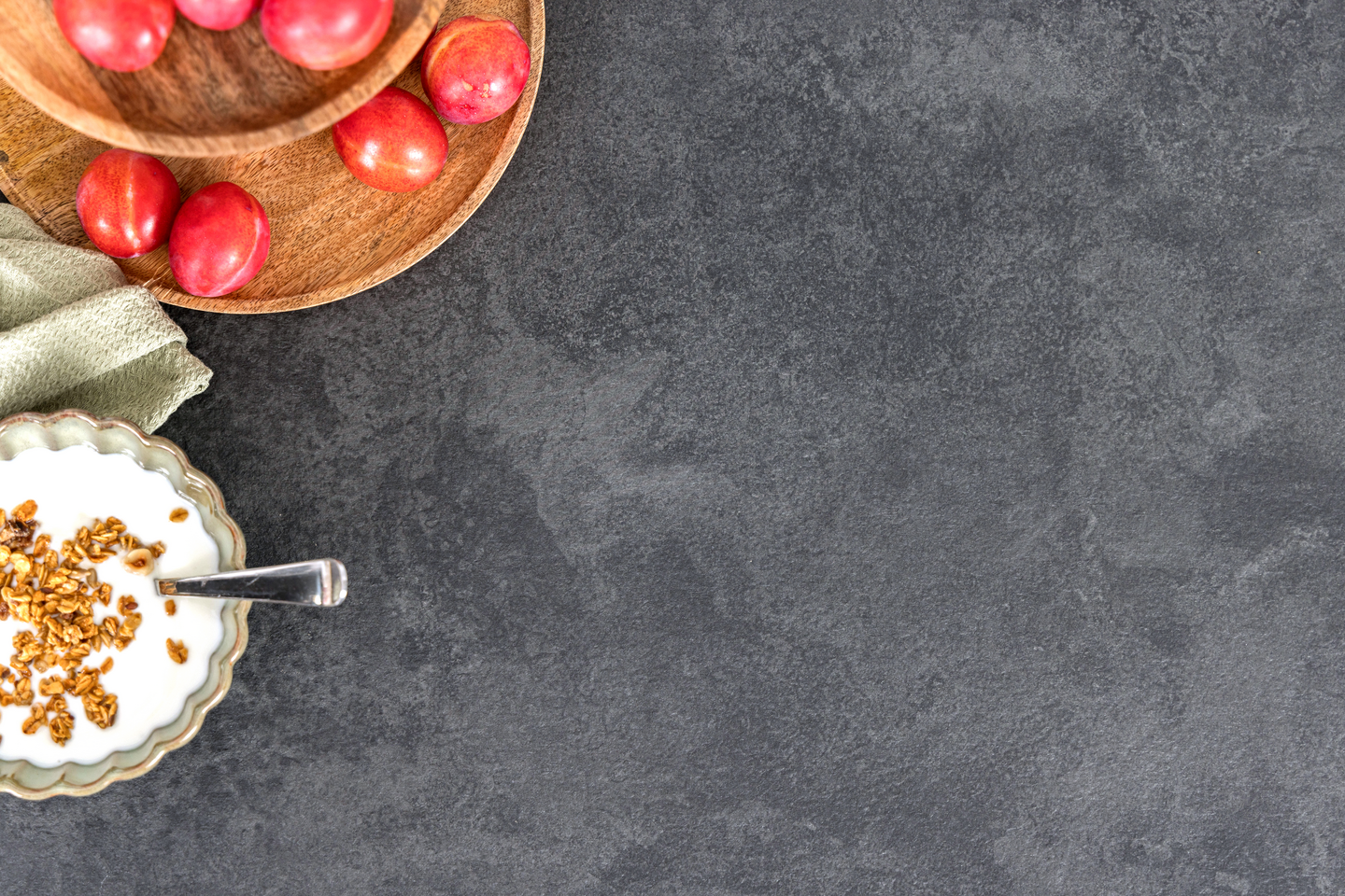 BÄNKSKIVA MAGMA 28X610X3000 LAMINAT M 113-RO