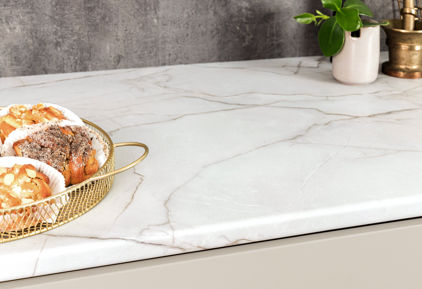 BÄNKSKIVA MARMO PURO 28X610X3000 LAMINAT 4 926-EM