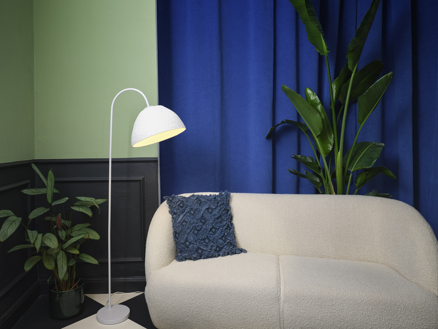 Lattiavalaisin OSRAM Decor Camel Bell E27 DIM valkoinen