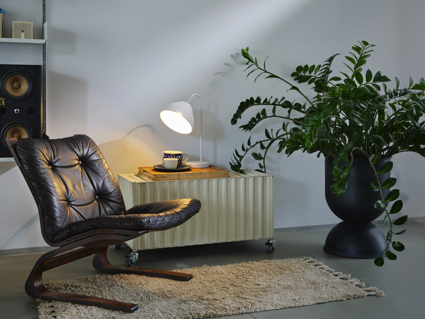 Pöytävalaisin OSRAM Decor Camel Bell E14 DIM valkoinen