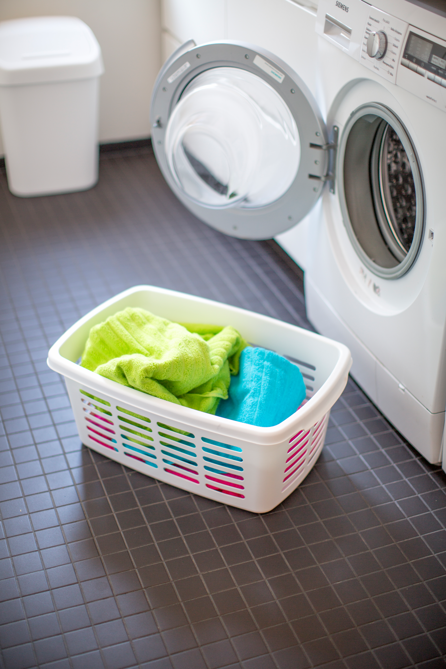 Heiluriroskis Orthex 25l tummanharmaa