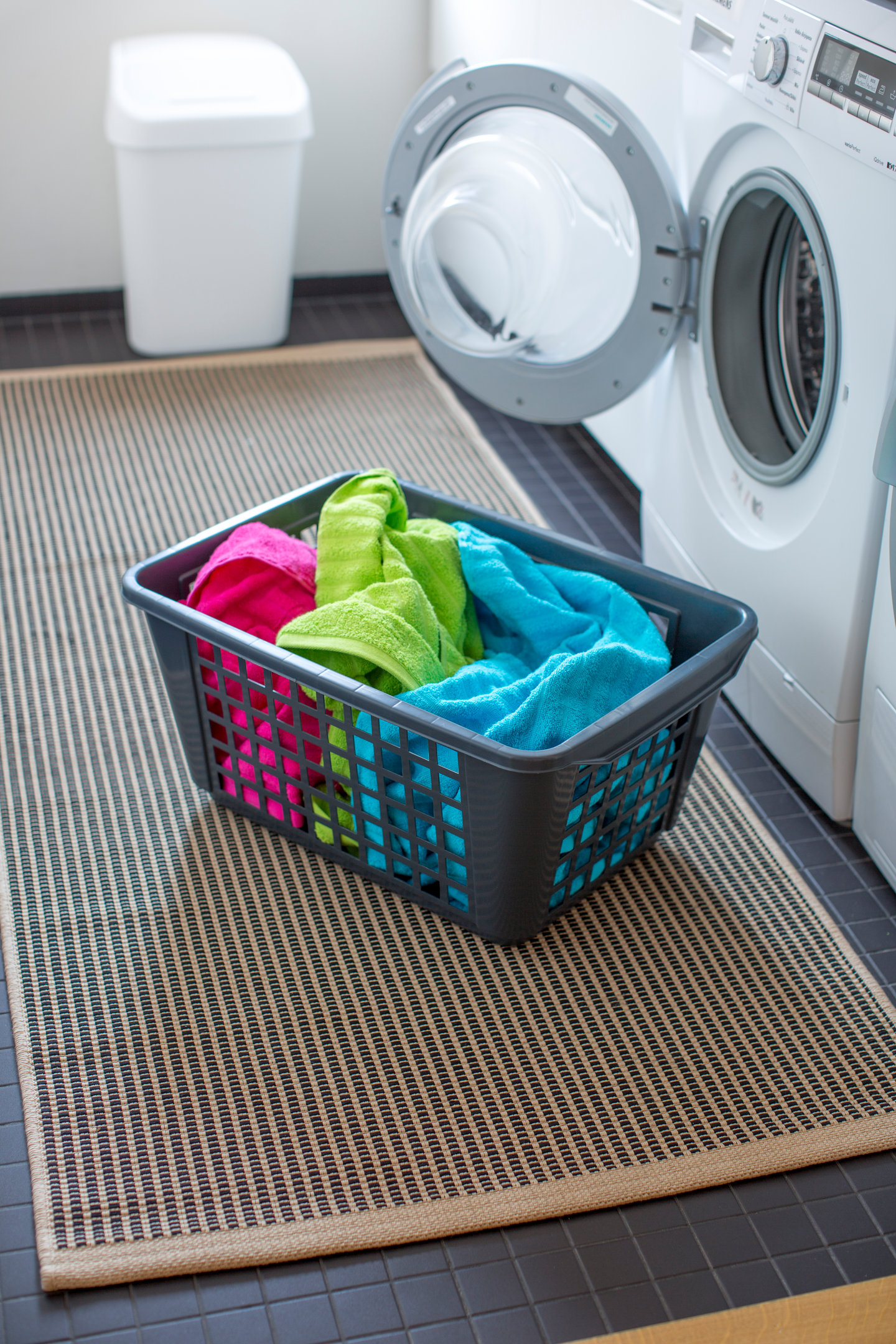 Pyykkikori Orthex 46l tummanharmaa