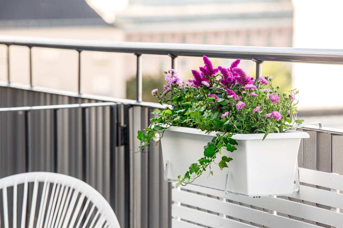 Parvekelaatikko Orthex 80cm valkoinen