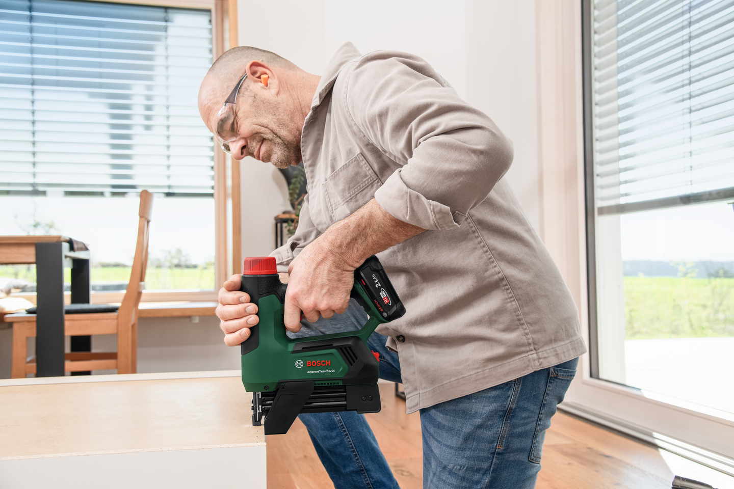 Akkuyhdistelmänaulain Bosch AdvancedTacker 18V-25 Solo