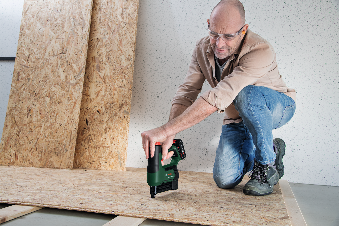 Akkuyhdistelmänaulain Bosch AdvancedTacker 18V-25 Solo