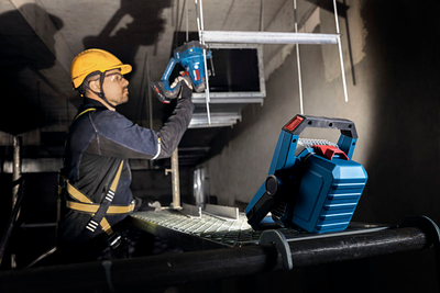 Akkuvalaisin Bosch GLI18V-3000 Solo