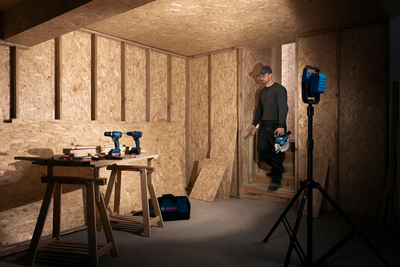 Akkuvalaisin Bosch GLI18V-3000 Solo