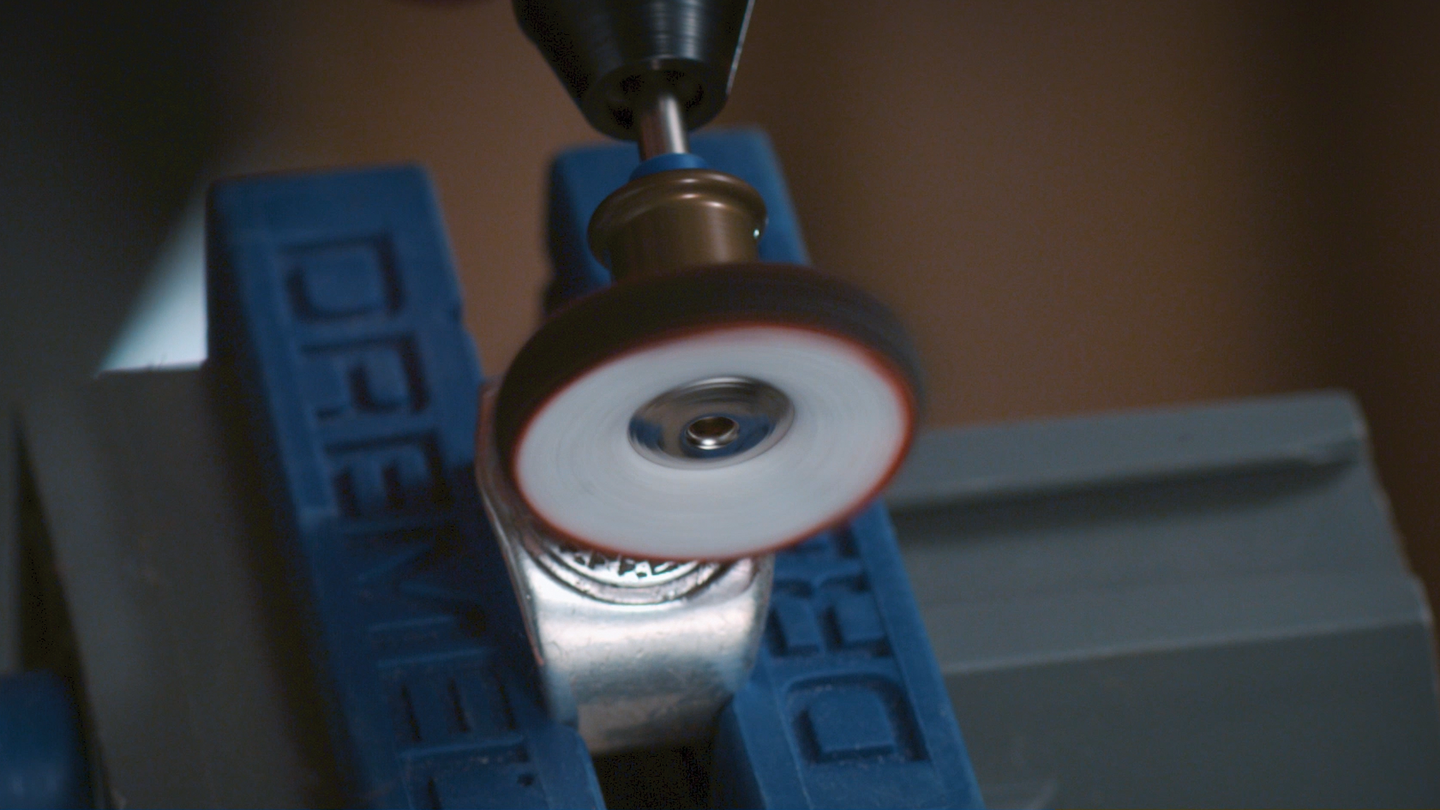 TYGPOLERSKIVA BOSCH 423JA