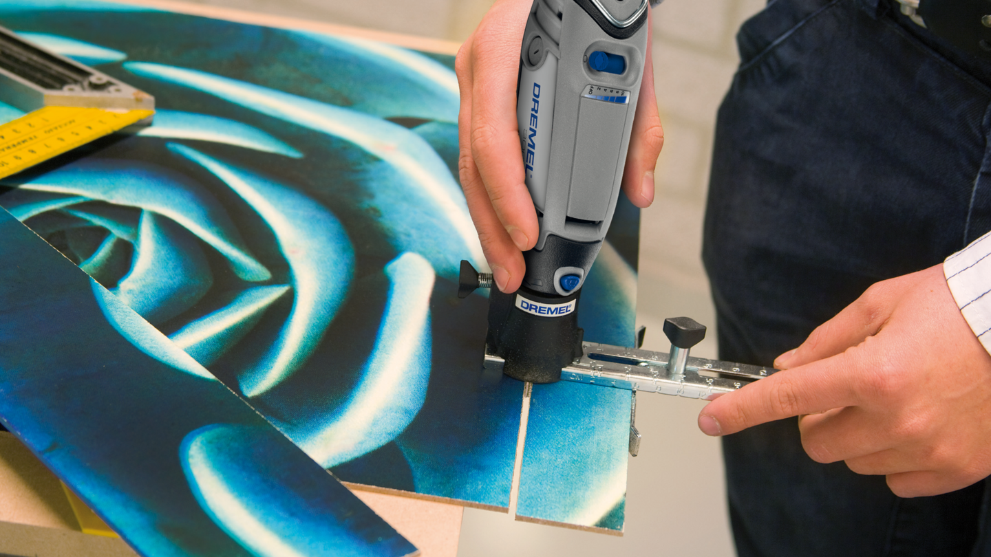 Viiva- ja ympyräleikkuri Dremel 678