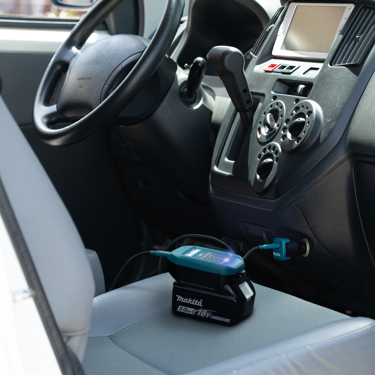 Latauslaite Makita DC18SJ USB-C PD 60-100W