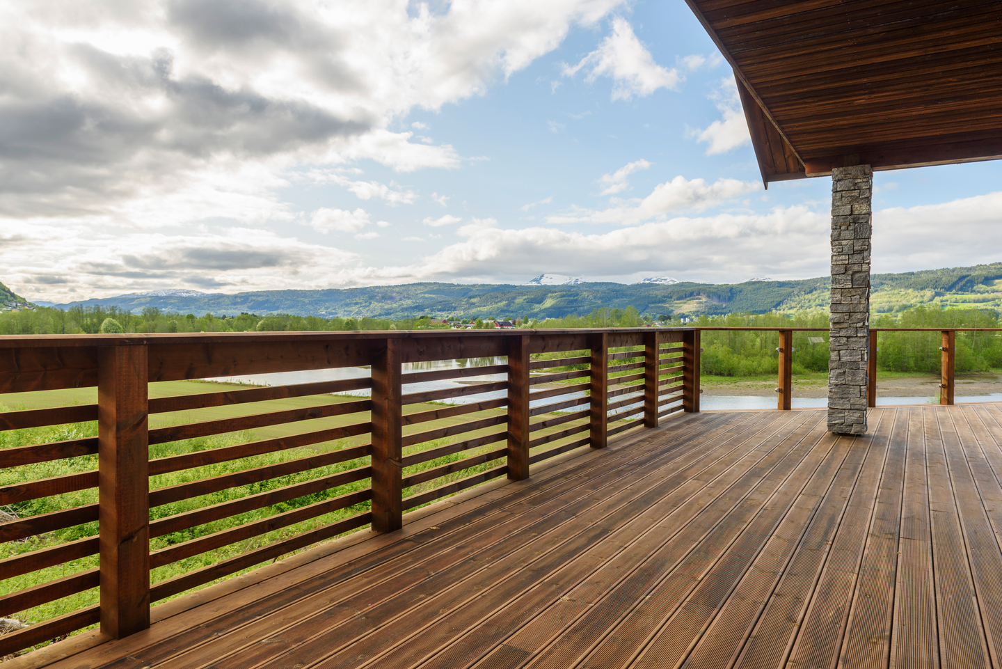 Terrassebord Duo 28x120 Furu Royalimpregnert Brun - MøreRoyal