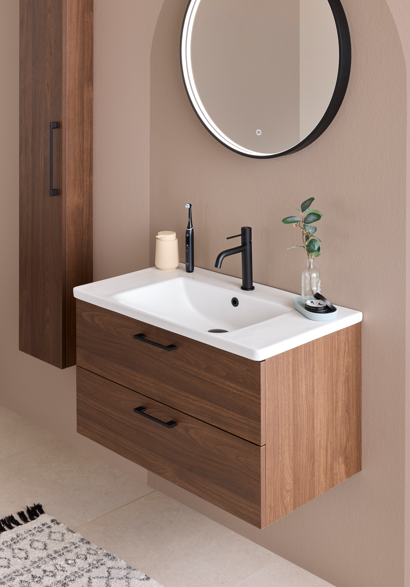 TVÄTTSTÄLLSSKÅP NORO NEO VALNÖT M, TVÄTTSTÄLL 600