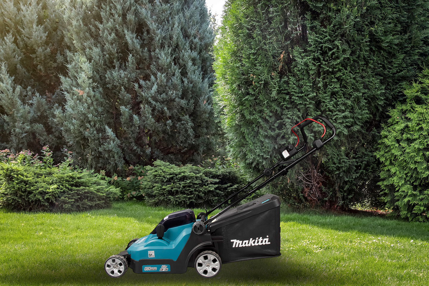 Akkuruohonleikkuri Makita DLM382PM2 2x18V 2x4,0Ah