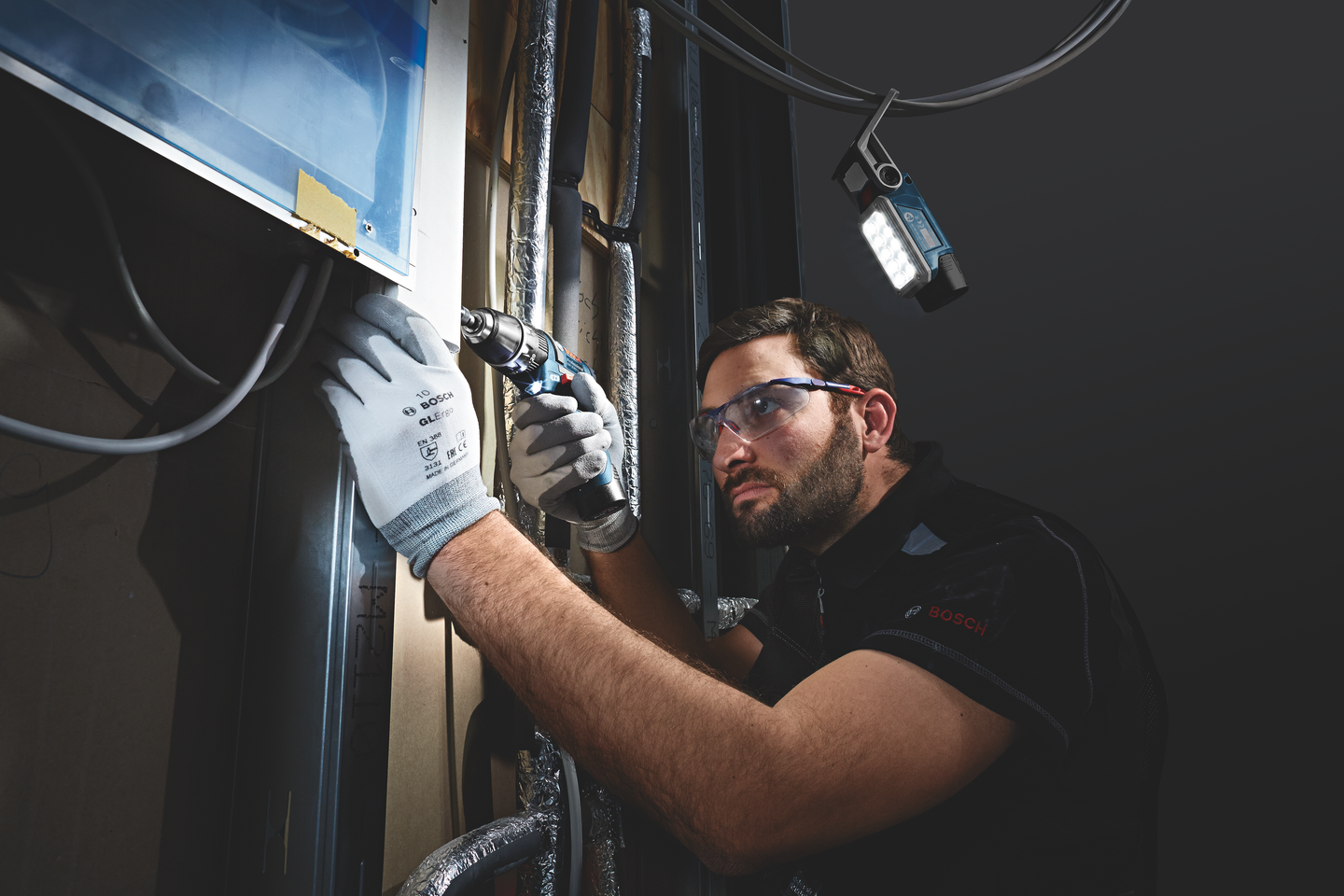 LAMPA BOSCH GLI 12V-330 SOLO