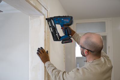 DYCKERTPISTOL BOSCH GNH 18V-64-2, SOLO