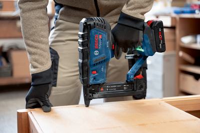 KLAMMERPISTOL BOSCH GTH 18V-38 M, SOLO