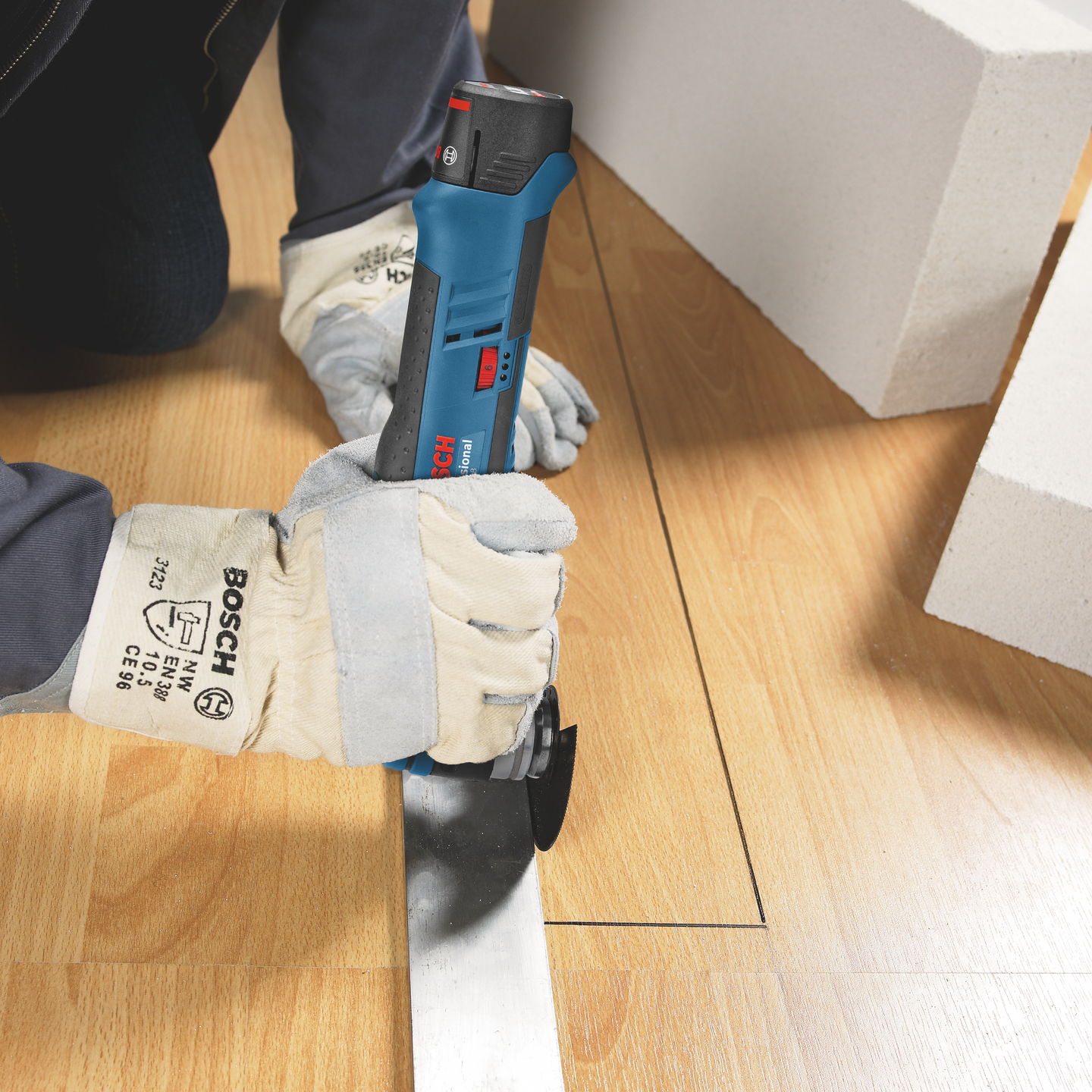 MULTIVERKTYG BOSCH GOP 12V-28 L-BOXX C&G SOLO